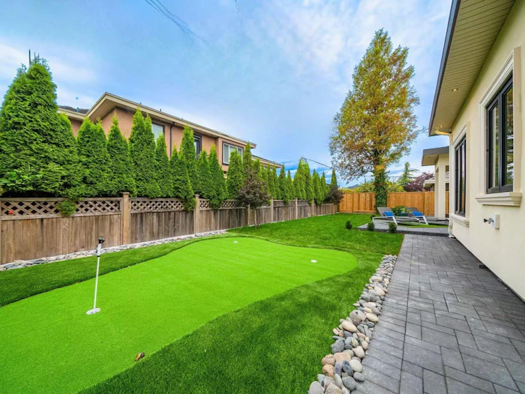 8411 Elsmore Road, Richmond, BC, V7C 2A2 - 37