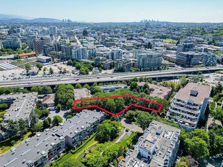 500 Starboard Square, Vancouver, BC, V5Z 4L7 - 6