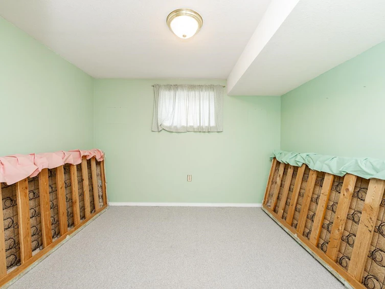 4457 Burke Street, Burnaby, BC, V5H 1C1 - 23