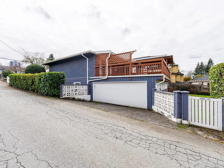 4457 Burke Street, Burnaby, BC, V5H 1C1 - 35