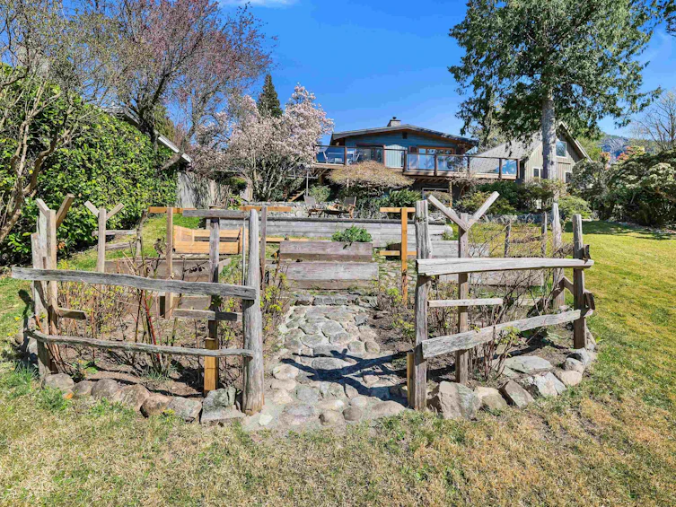 38263 View Place, Squamish, BC, V8B 0C8 - 24