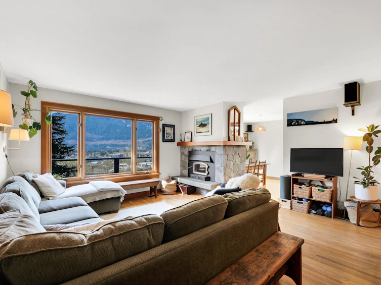 38263 View Place, Squamish, BC, V8B 0C8 - 4