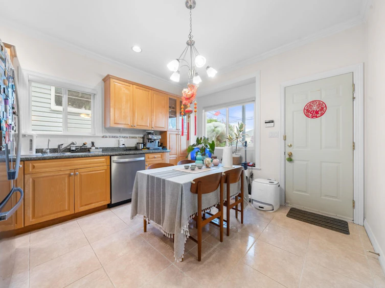 62 E 61st Avenue, Vancouver, BC, V5X 2B4 - 26