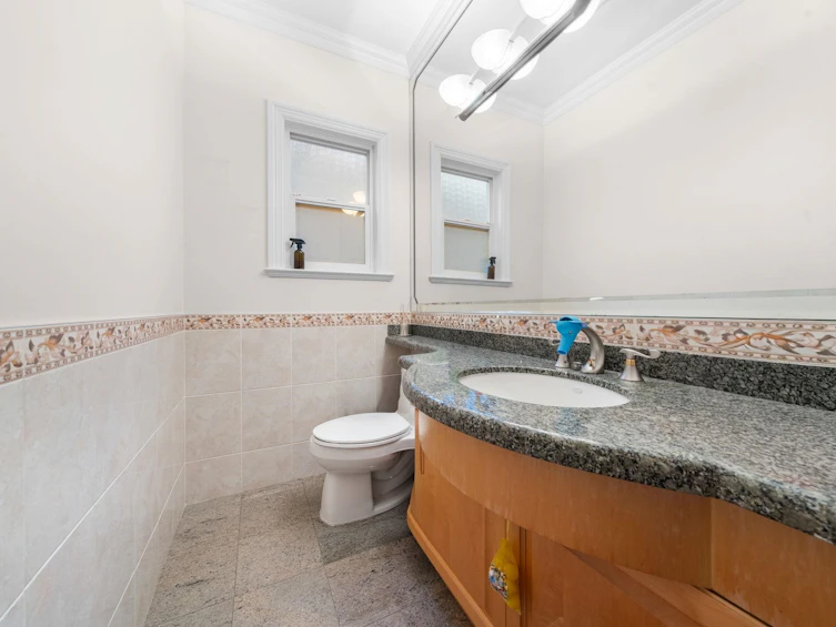 62 E 61st Avenue, Vancouver, BC, V5X 2B4 - 34