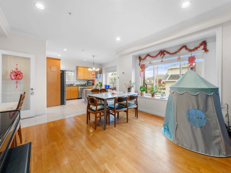 62 E 61st Avenue, Vancouver, BC, V5X 2B4 - 23