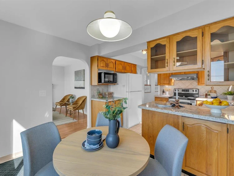 770 E 61st Avenue, Vancouver, BC, V5X 2C2 - 14