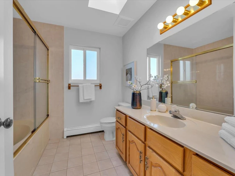 770 E 61st Avenue, Vancouver, BC, V5X 2C2 - 23