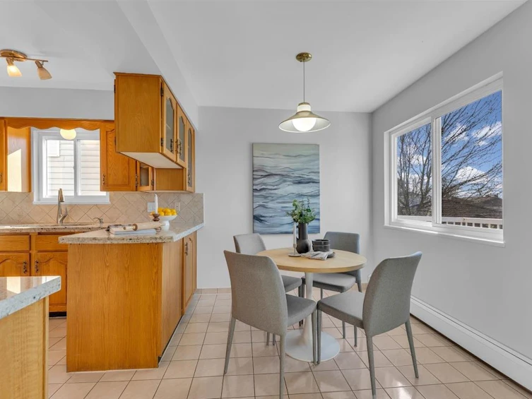 770 E 61st Avenue, Vancouver, BC, V5X 2C2 - 12