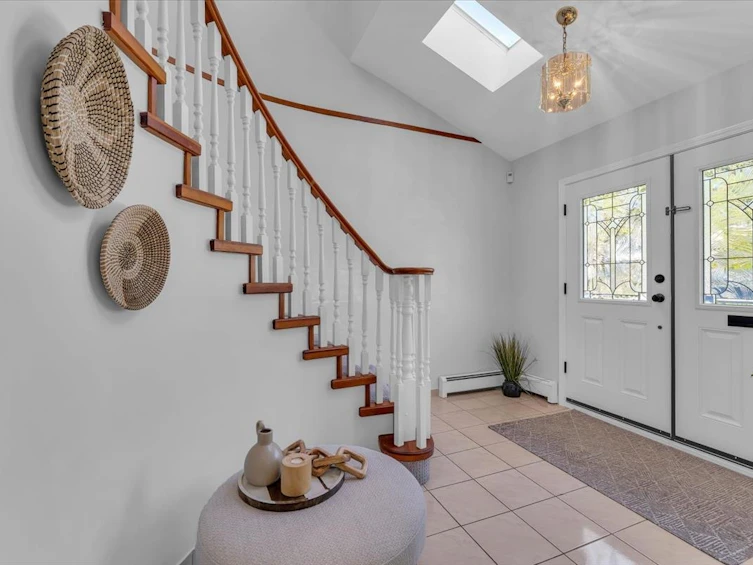 770 E 61st Avenue, Vancouver, BC, V5X 2C2 - 3