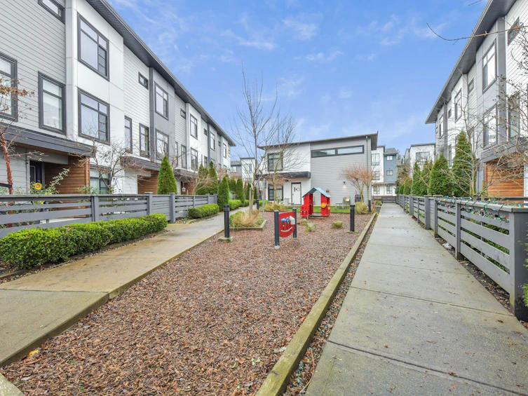 31-7127 193a Street, Surrey, BC, V4N 6V9 - 25