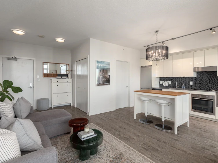 906-2788 Prince Edward Street, Vancouver, BC, V5T 0C8 - 2