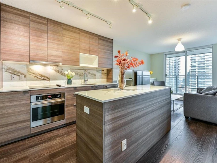 1205-13398 104 Avenue, Surrey, BC, V3T 1V6 - 5