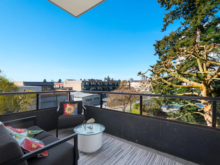 114-1420 Duchess Avenue, West Vancouver, BC, V7T 1H8 - 14