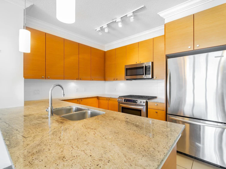 1605-7362 Elmbridge Way, Richmond, BC, V6X 0A6 - 6