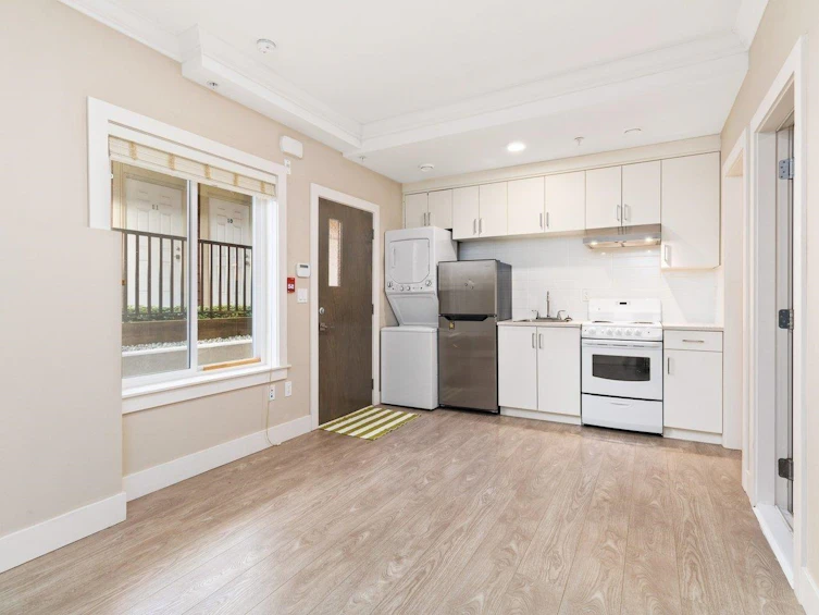 102-4577 Slocan Street, Vancouver, BC, V5R 1Z8 - 16