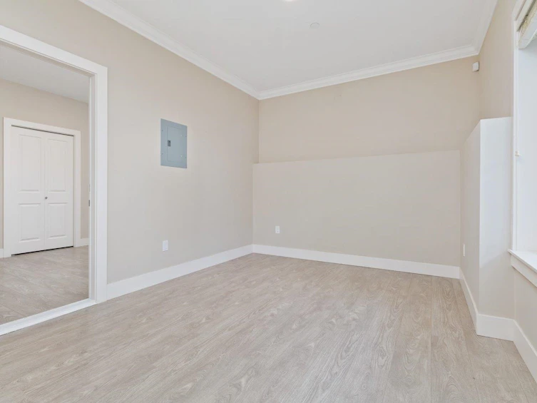 102-4577 Slocan Street, Vancouver, BC, V5R 1Z8 - 11
