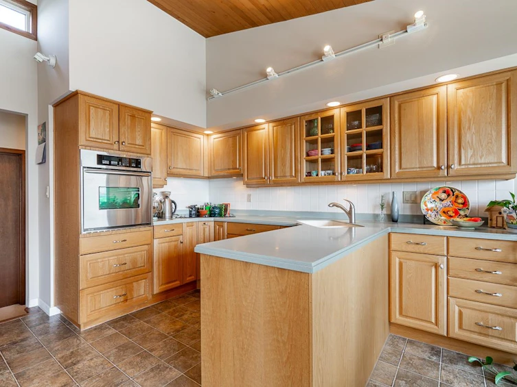 14366 Magdalen Avenue, Surrey, BC, V4B 2X3 - 29