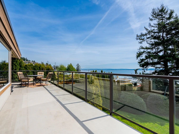 14366 Magdalen Avenue, Surrey, BC, V4B 2X3 - 12