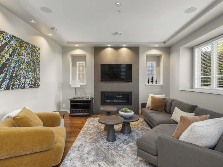 2782 W 37th Avenue, Vancouver, BC, V6N 2T6 - 2