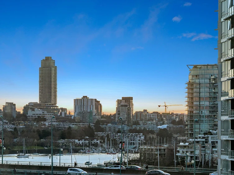 903-8 Smithe Mews, Vancouver, BC, V6B 0A5 - 36
