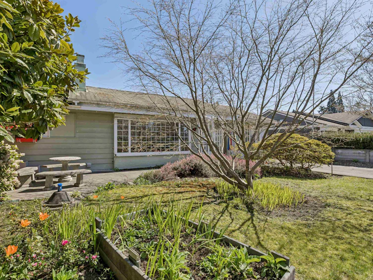1222 Rosewood Crescent, North Vancouver, BC, V7P 1H4