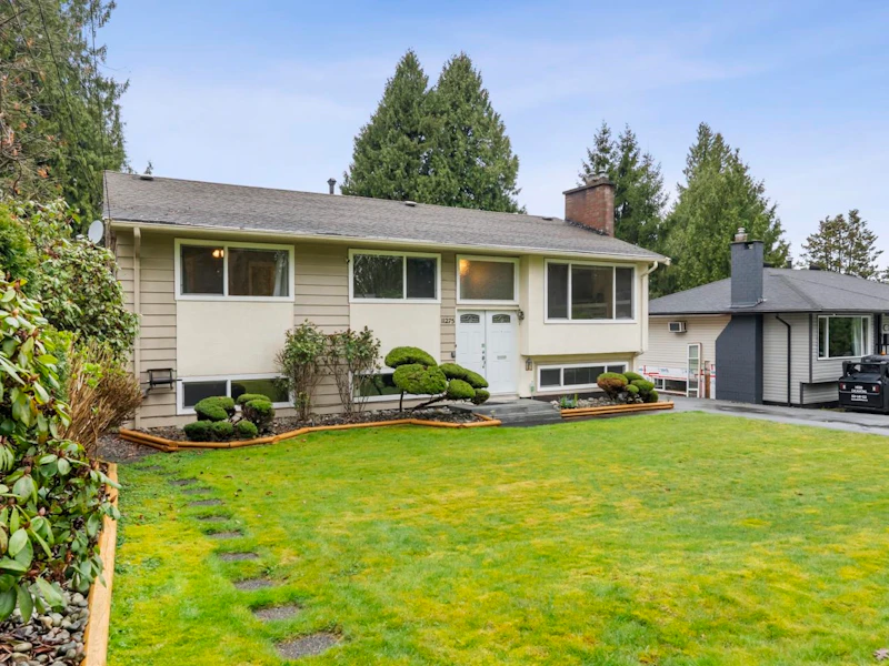 11275 150th Street, Surrey BC V3R 4E1