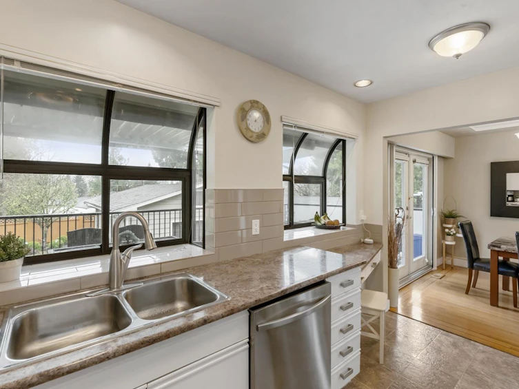 11275 150 Street, Surrey, BC, V3R 4E1 - 8