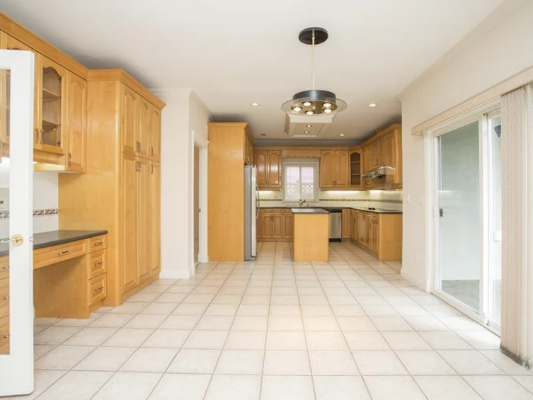 3648 Semlin Drive, Richmond, BC, V7C 5R6 - 14