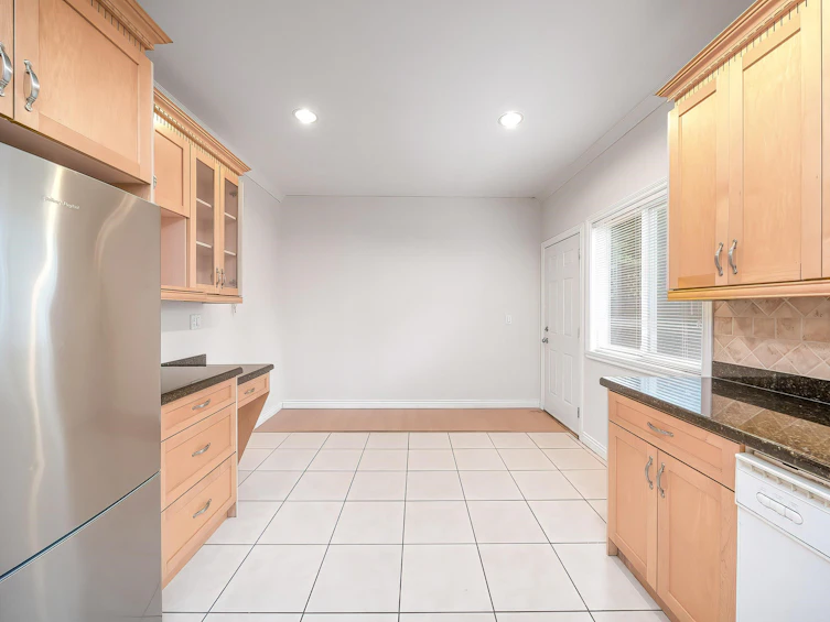 7431 14th Avenue, Burnaby, BC, V3N 1Z8 - 11