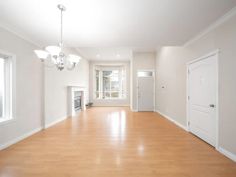 7431 14th Avenue, Burnaby, BC, V3N 1Z8 - 5