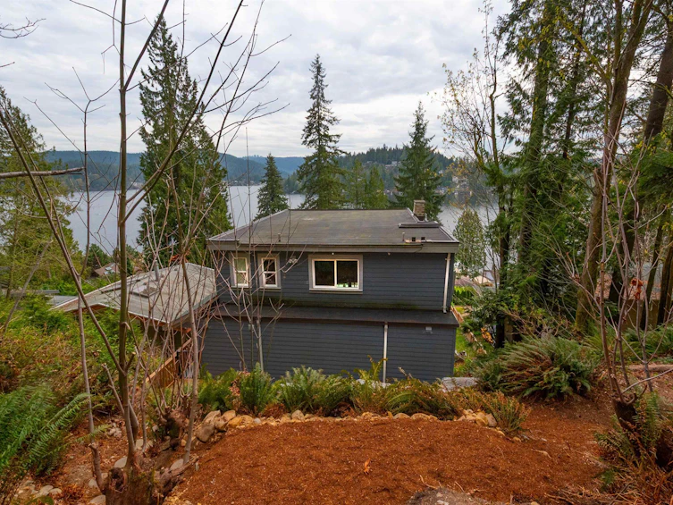 2867 Panorama Drive, North Vancouver, BC, V7G 1V7 - 38