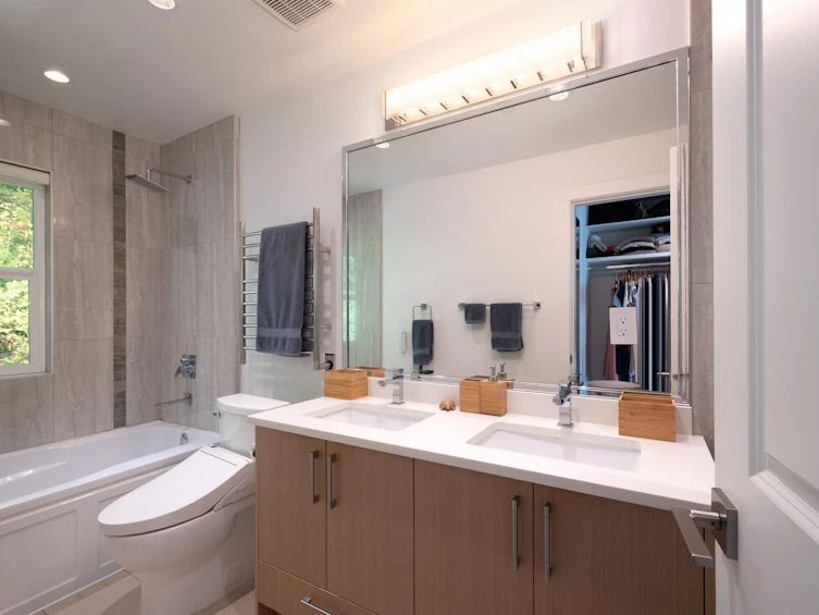 2867 Panorama Drive, North Vancouver, BC, V7G 1V7 - 20