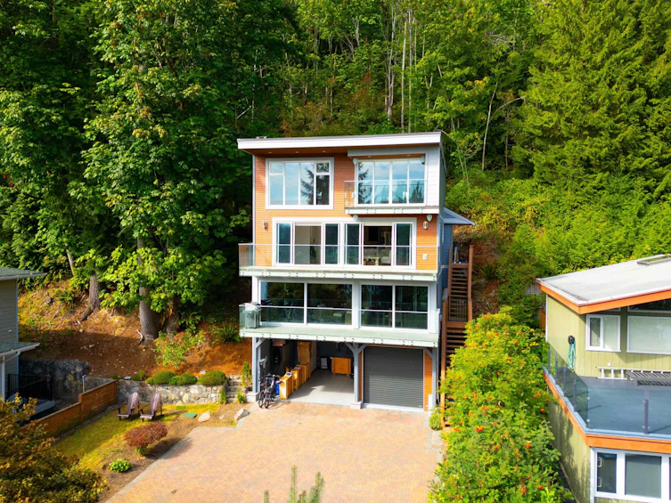 2867 Panorama Drive, North Vancouver, BC, V7G 1V7 - 3