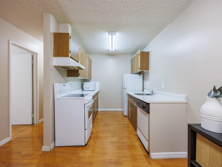 201-7200 Lindsay Road, Richmond, BC, V7C 3M6 - 12