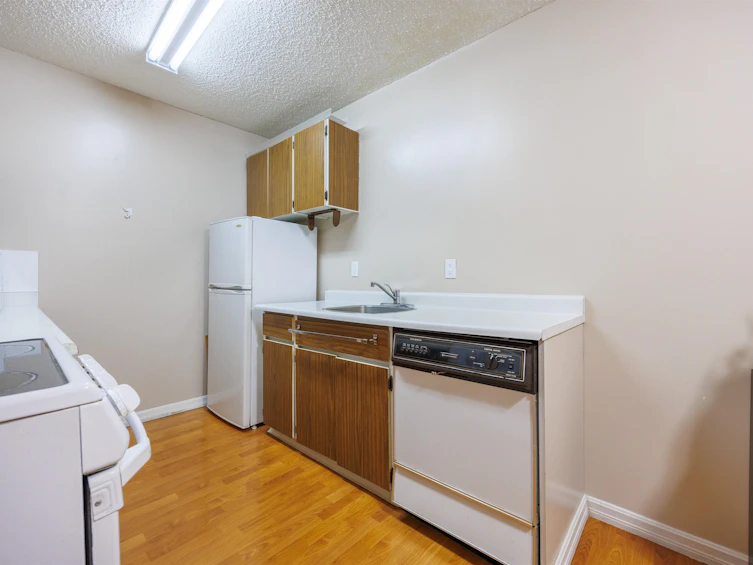 201-7200 Lindsay Road, Richmond, BC, V7C 3M6 - 14