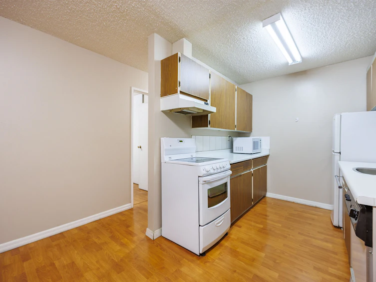201-7200 Lindsay Road, Richmond, BC, V7C 3M6 - 13