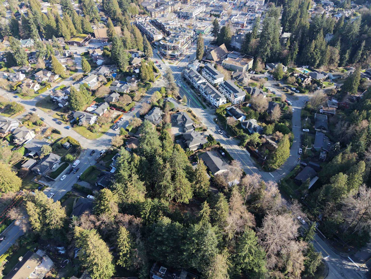 1160 Ridgewood Drive, North Vancouver, BC, V7R 1J3 - 11
