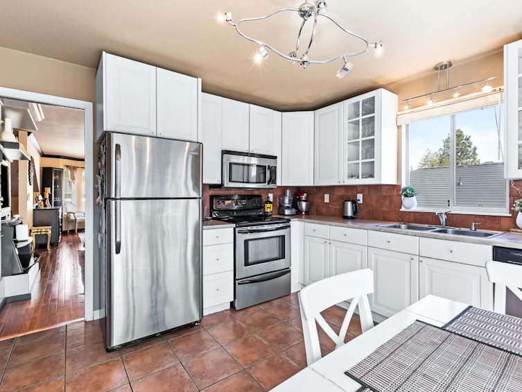 2934 Heckbert Place, Coquitlam, BC, V3C 5B2 - 7