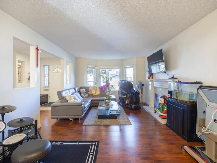 8366 Dayton Court, Richmond, BC, V6Y 3H6 - 6