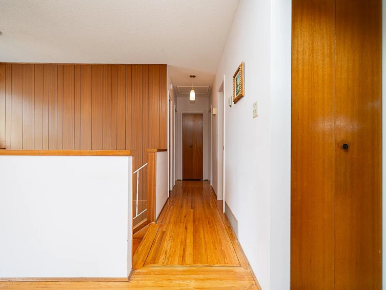 1634 Ross Road, North Vancouver, BC, V7J 1V4 - 6