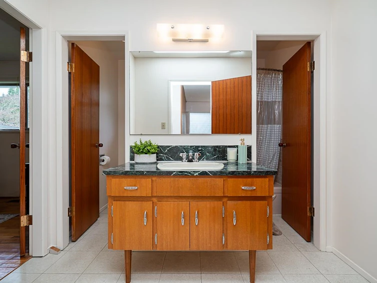 1634 Ross Road, North Vancouver, BC, V7J 1V4 - 15