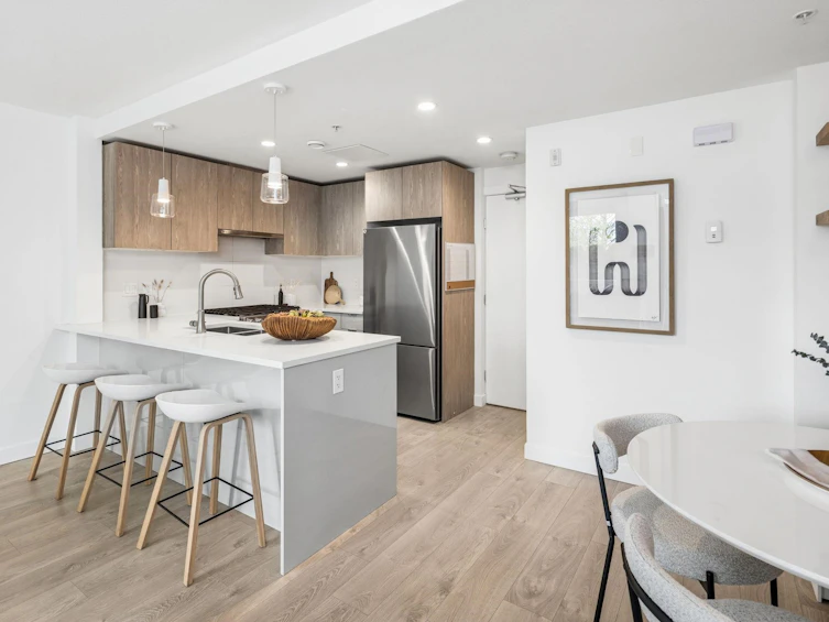 TH4-128 E 8th Street, North Vancouver, BC, V7L 0H2 - 6