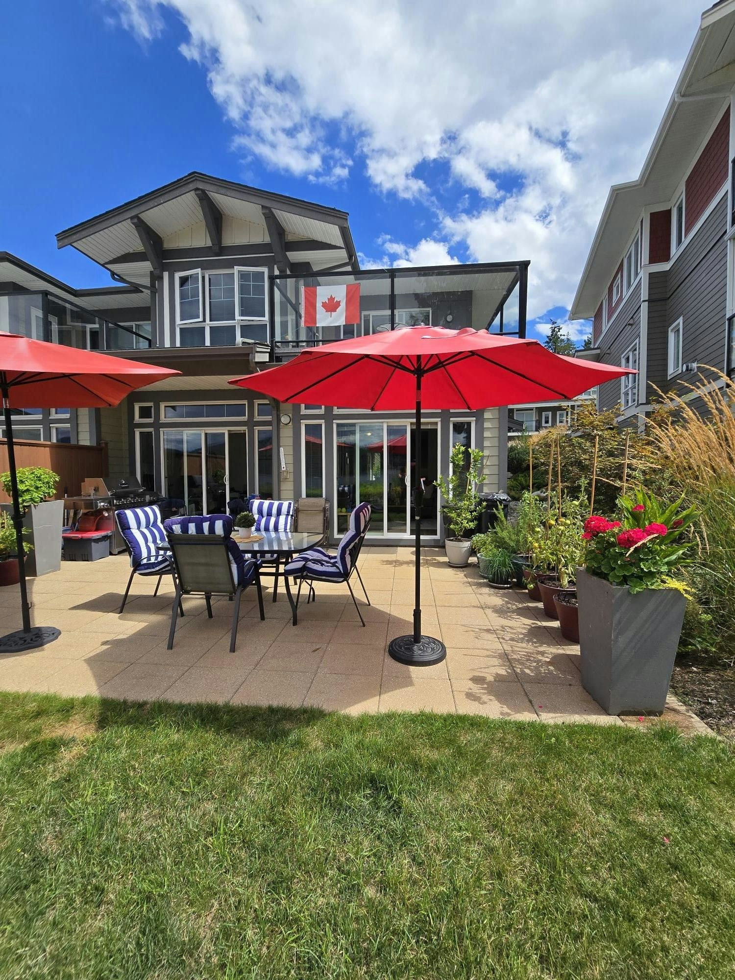 5915 Beachgate Lane, Sechelt, BC, V7Z 0A4