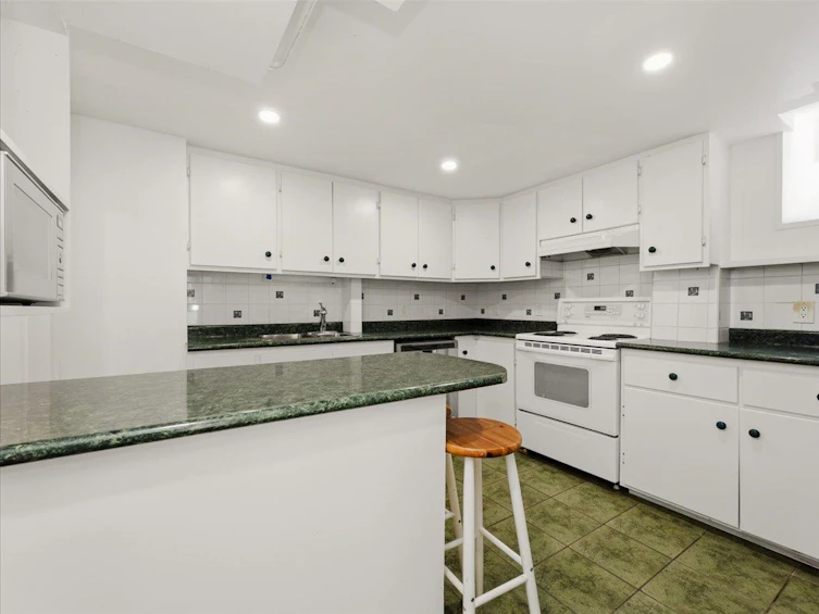 1650 Mathers Avenue, West Vancouver, BC, V7V 2G7 - 28