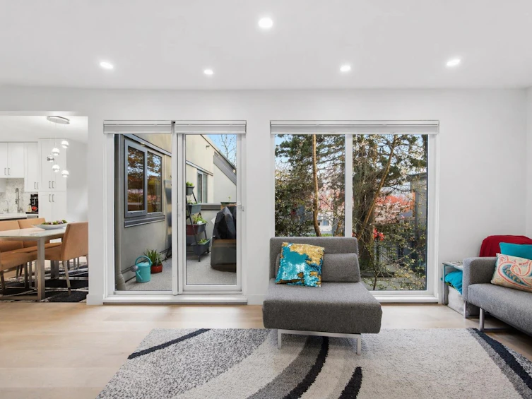 1326 W 7th Avenue, Vancouver, BC, V6H 3W5 - 14