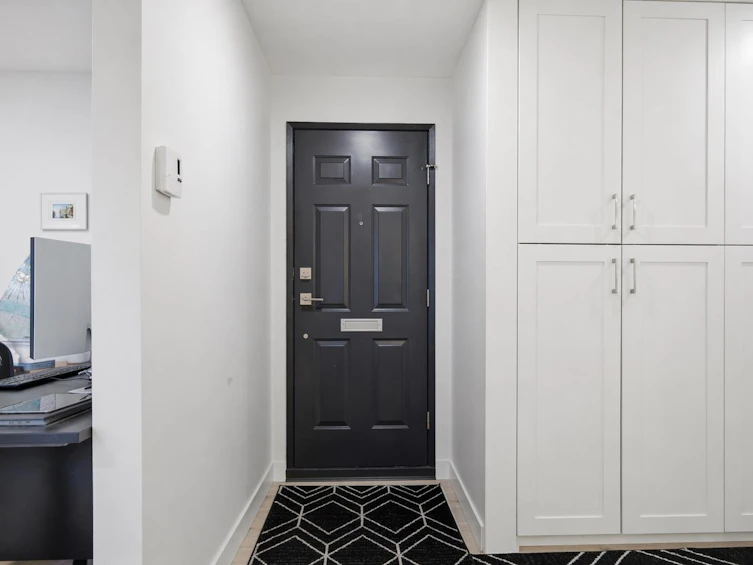 1326 W 7th Avenue, Vancouver, BC, V6H 3W5 - 2