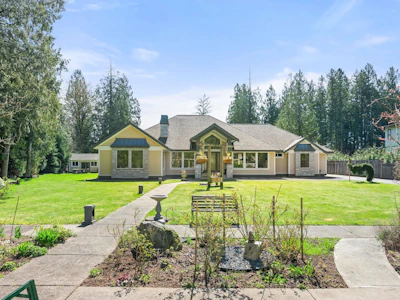 21842 6 Avenue - 5