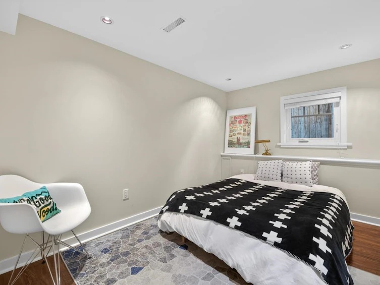 4195 W 15th Avenue, Vancouver, BC, V6R 3A4 - 29