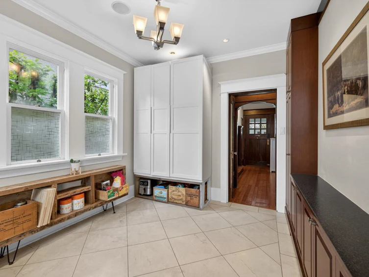 4195 W 15th Avenue, Vancouver, BC, V6R 3A4 - 16