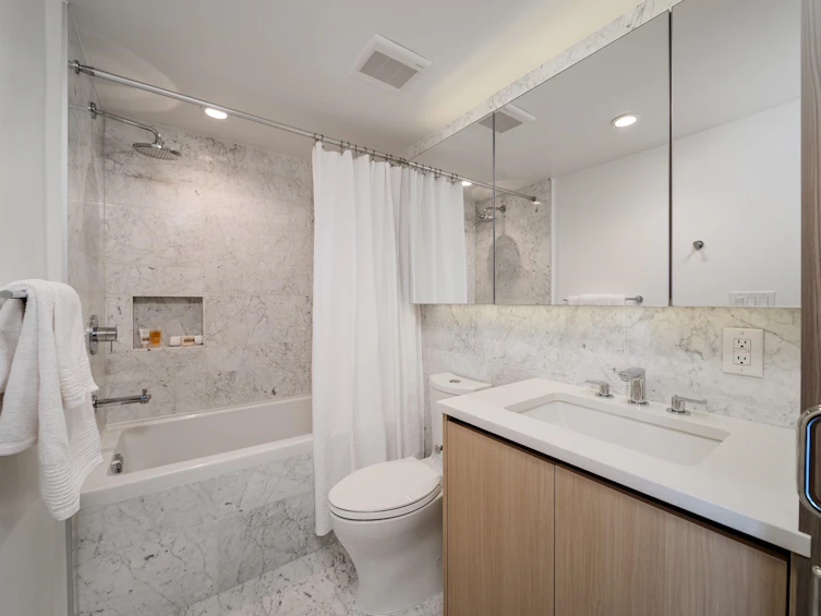 1305-1768 Cook Street, Vancouver, BC, V5Y 0N3 - 16